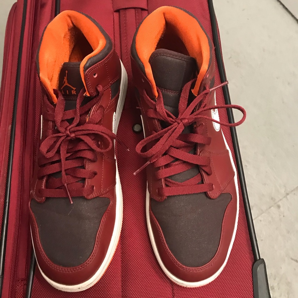 Mens slightly worn SOLD